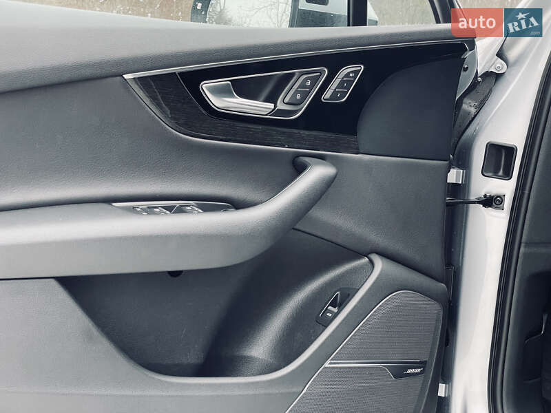 Внедорожник / Кроссовер Audi Q7 2016 в Львове