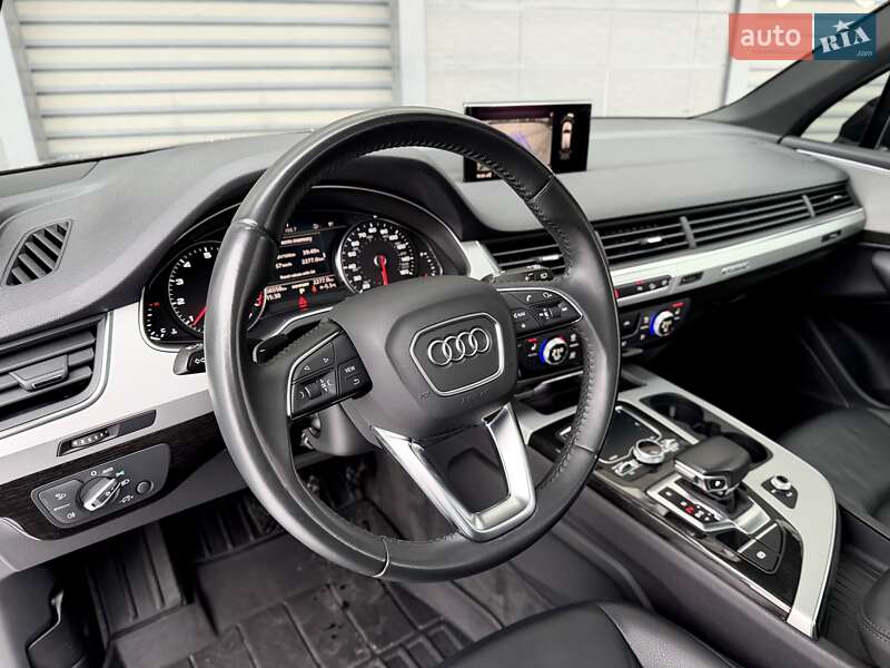 Позашляховик / Кросовер Audi Q7 2018 в Києві фото 23 Позашляховик / Кросовер Audi Q7 2018 в Києві
