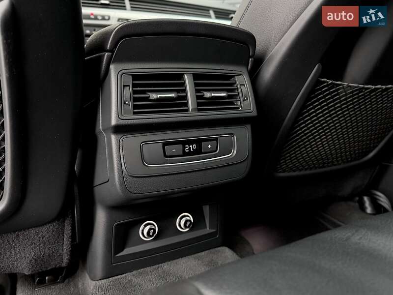 Позашляховик / Кросовер Audi Q7 2018 в Києві фото 40 Позашляховик / Кросовер Audi Q7 2018 в Києві