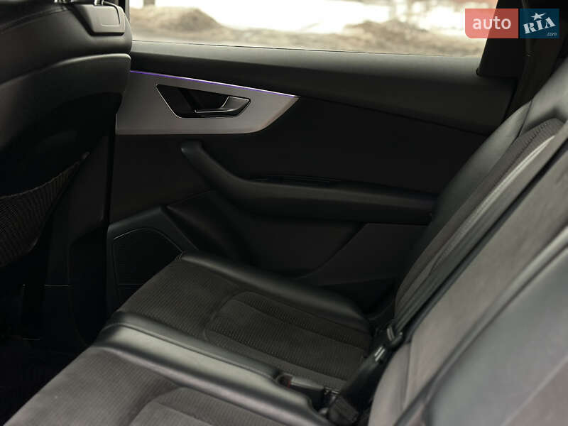 Внедорожник / Кроссовер Audi Q7 2021 в Ивано-Франковске