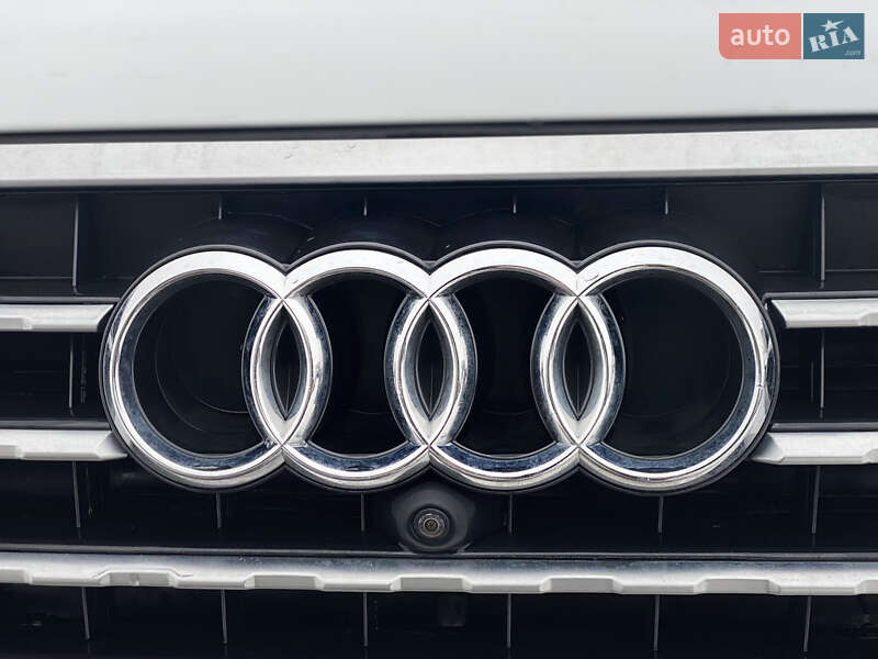 Внедорожник / Кроссовер Audi Q7 2017 в Луцке