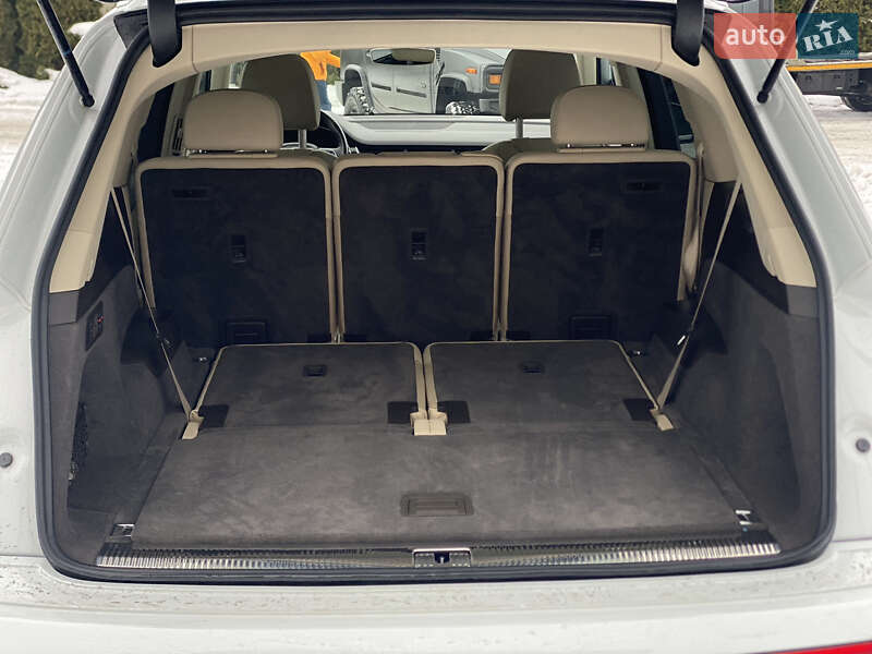 Внедорожник / Кроссовер Audi Q7 2017 в Луцке