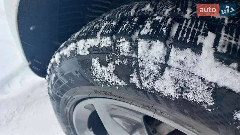 Позашляховик / Кросовер Audi Q7 2014 в Рівному