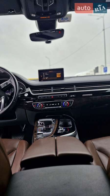 Внедорожник / Кроссовер Audi Q7 2018 в Луцке