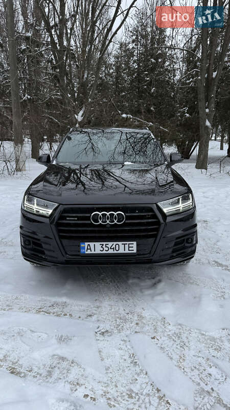 Внедорожник / Кроссовер Audi Q7 2018 в Киеве