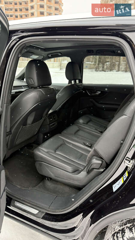 Внедорожник / Кроссовер Audi Q7 2018 в Киеве