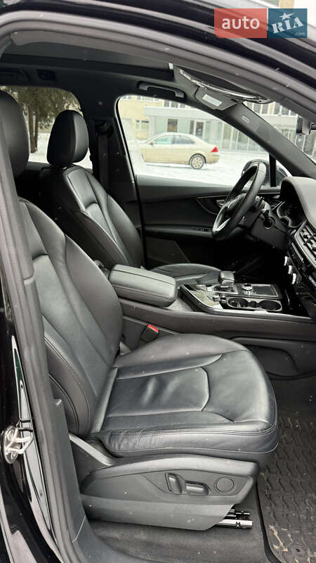 Внедорожник / Кроссовер Audi Q7 2018 в Киеве