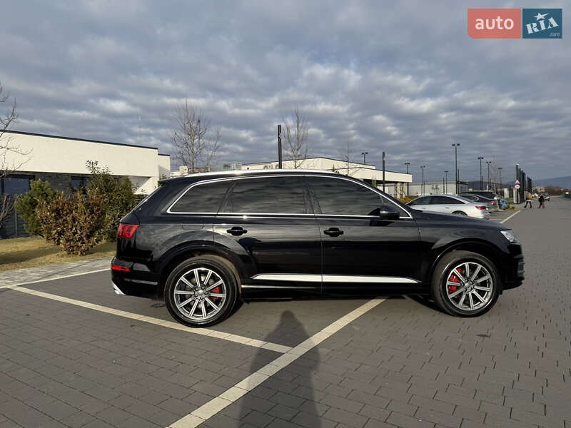 Внедорожник / Кроссовер Audi Q7 2019 в Мукачево