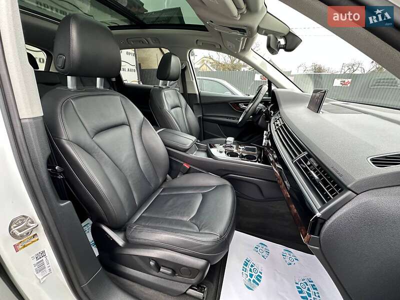 Позашляховик / Кросовер Audi Q7 2018 в Львові фото 30 Позашляховик / Кросовер Audi Q7 2018 в Львові