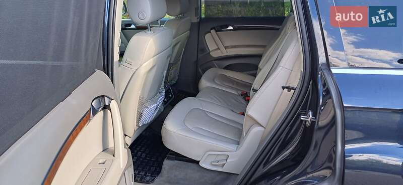 Внедорожник / Кроссовер Audi Q7 2012 в Иршаве