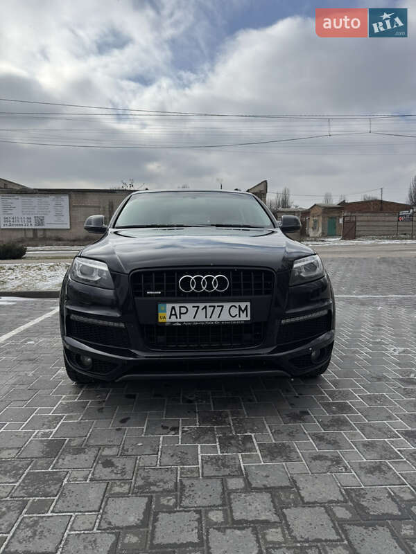 Позашляховик / Кросовер Audi Q7 2013 в Запоріжжі