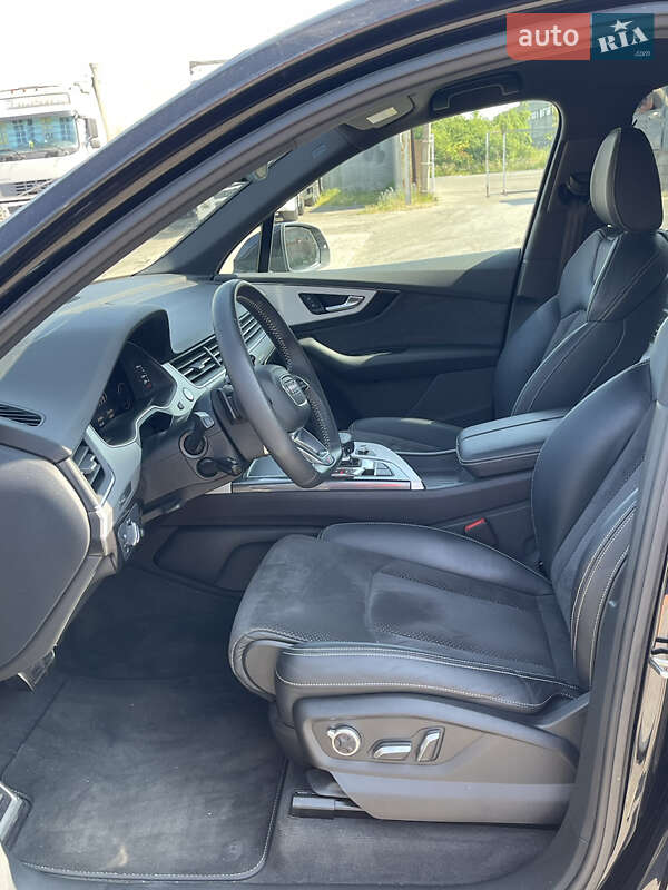 Позашляховик / Кросовер Audi Q7 2019 в Чернівцях фото 30 Позашляховик / Кросовер Audi Q7 2019 в Чернівцях