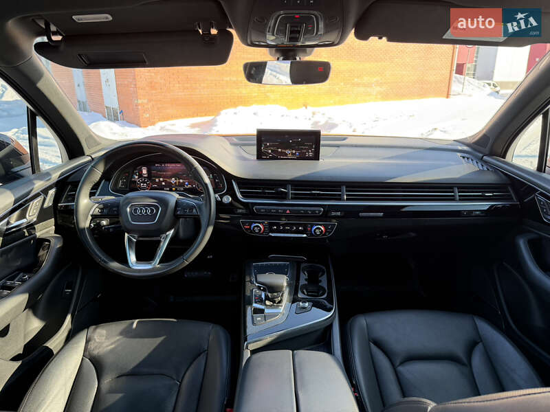 Позашляховик / Кросовер Audi Q7 2017 в Києві фото 23 Позашляховик / Кросовер Audi Q7 2017 в Києві
