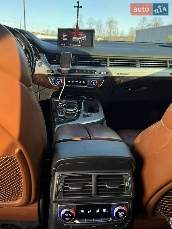 Позашляховик / Кросовер Audi Q7 2017 в Хмельницькому фото 7 Позашляховик / Кросовер Audi Q7 2017 в Хмельницькому