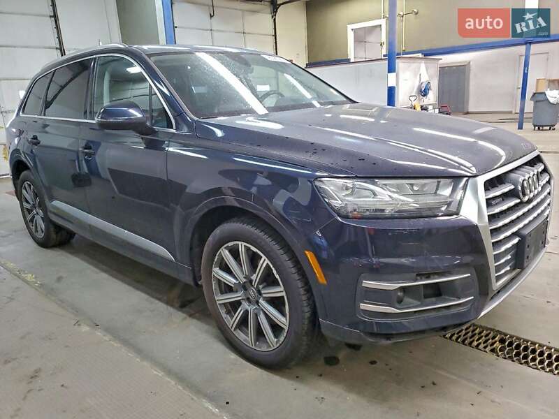 Позашляховик / Кросовер Audi Q7 2017 в Житомирі
