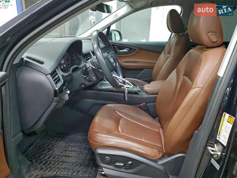 Позашляховик / Кросовер Audi Q7 2017 в Житомирі