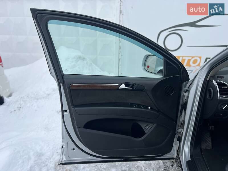 Позашляховик / Кросовер Audi Q7 2010 в Києві фото 14 Позашляховик / Кросовер Audi Q7 2010 в Києві
