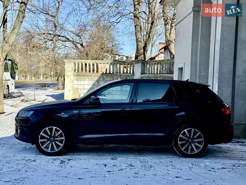 Позашляховик / Кросовер Audi Q7 2018 в Одесі