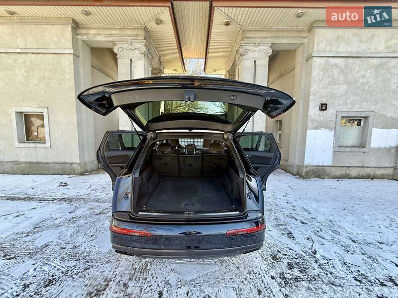 Позашляховик / Кросовер Audi Q7 2018 в Одесі