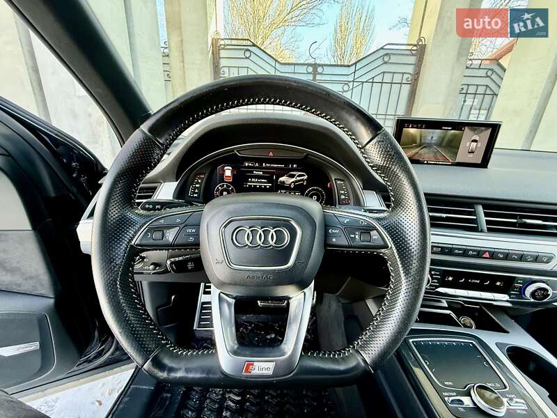 Позашляховик / Кросовер Audi Q7 2018 в Одесі