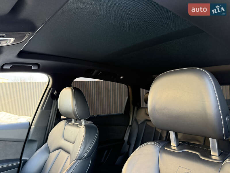 Внедорожник / Кроссовер Audi Q7 2016 в Стрые