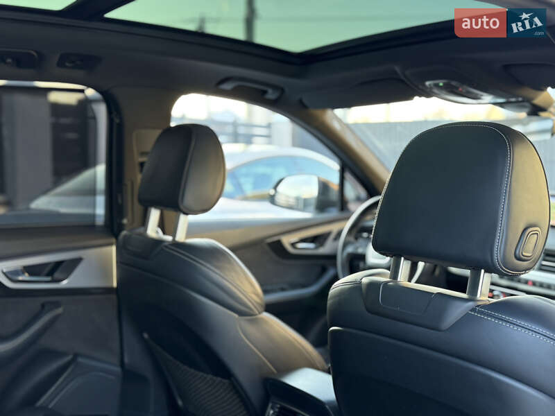 Внедорожник / Кроссовер Audi Q7 2016 в Стрые