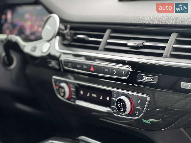 Внедорожник / Кроссовер Audi Q7 2017 в Киеве