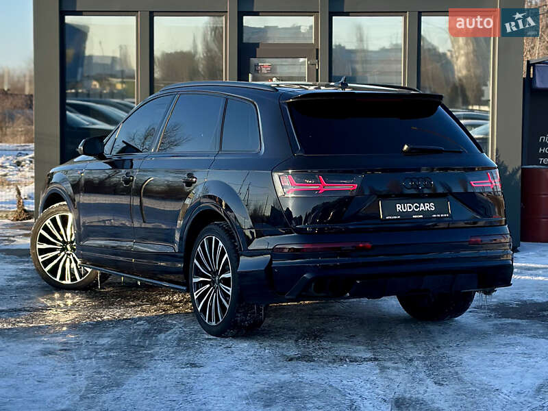 Внедорожник / Кроссовер Audi Q7 2016 в Кременчуге