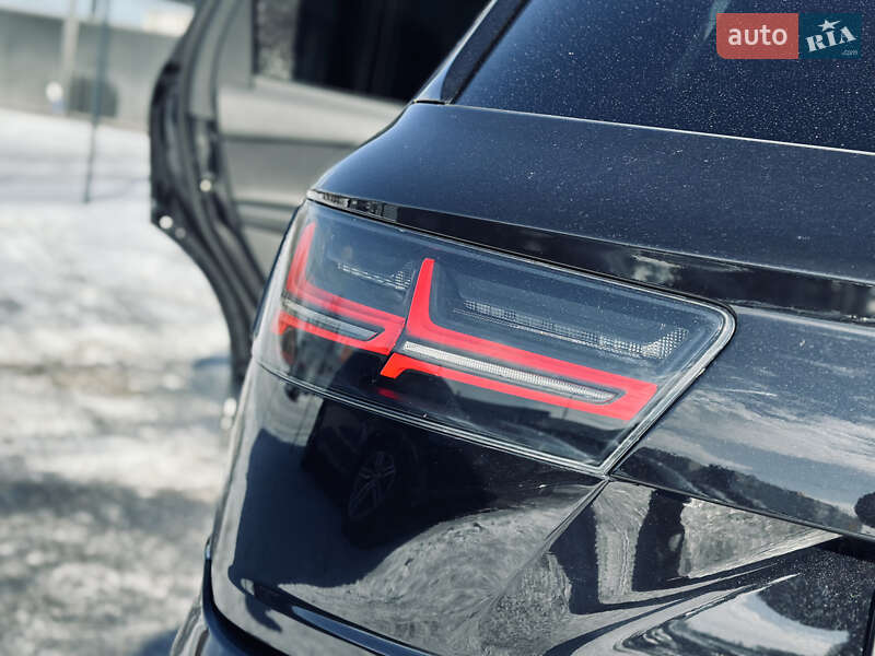 Внедорожник / Кроссовер Audi Q7 2016 в Кременчуге