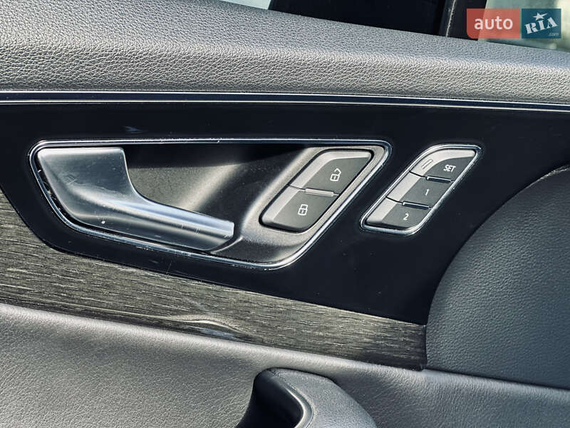 Внедорожник / Кроссовер Audi Q7 2016 в Кременчуге