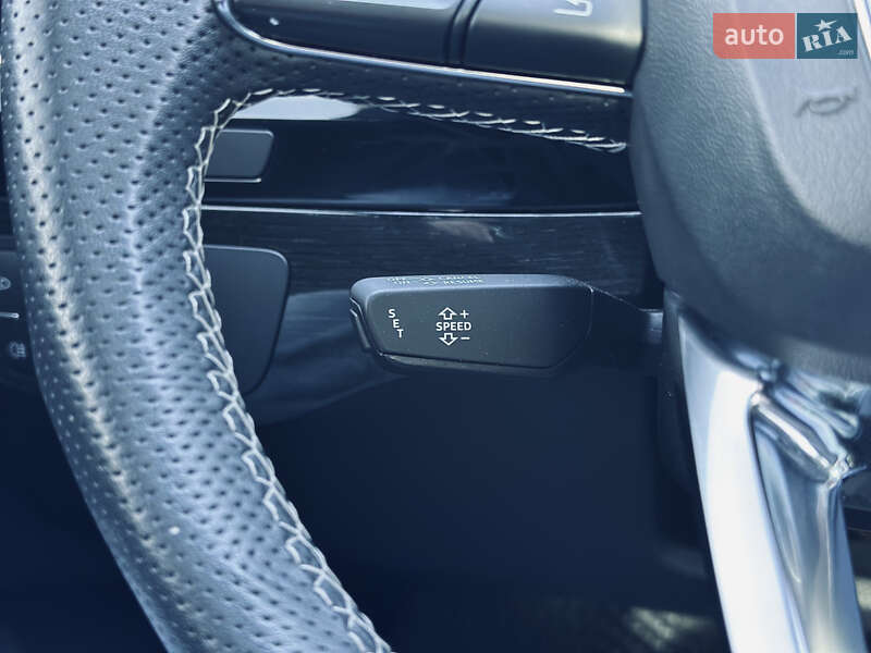 Внедорожник / Кроссовер Audi Q7 2016 в Кременчуге