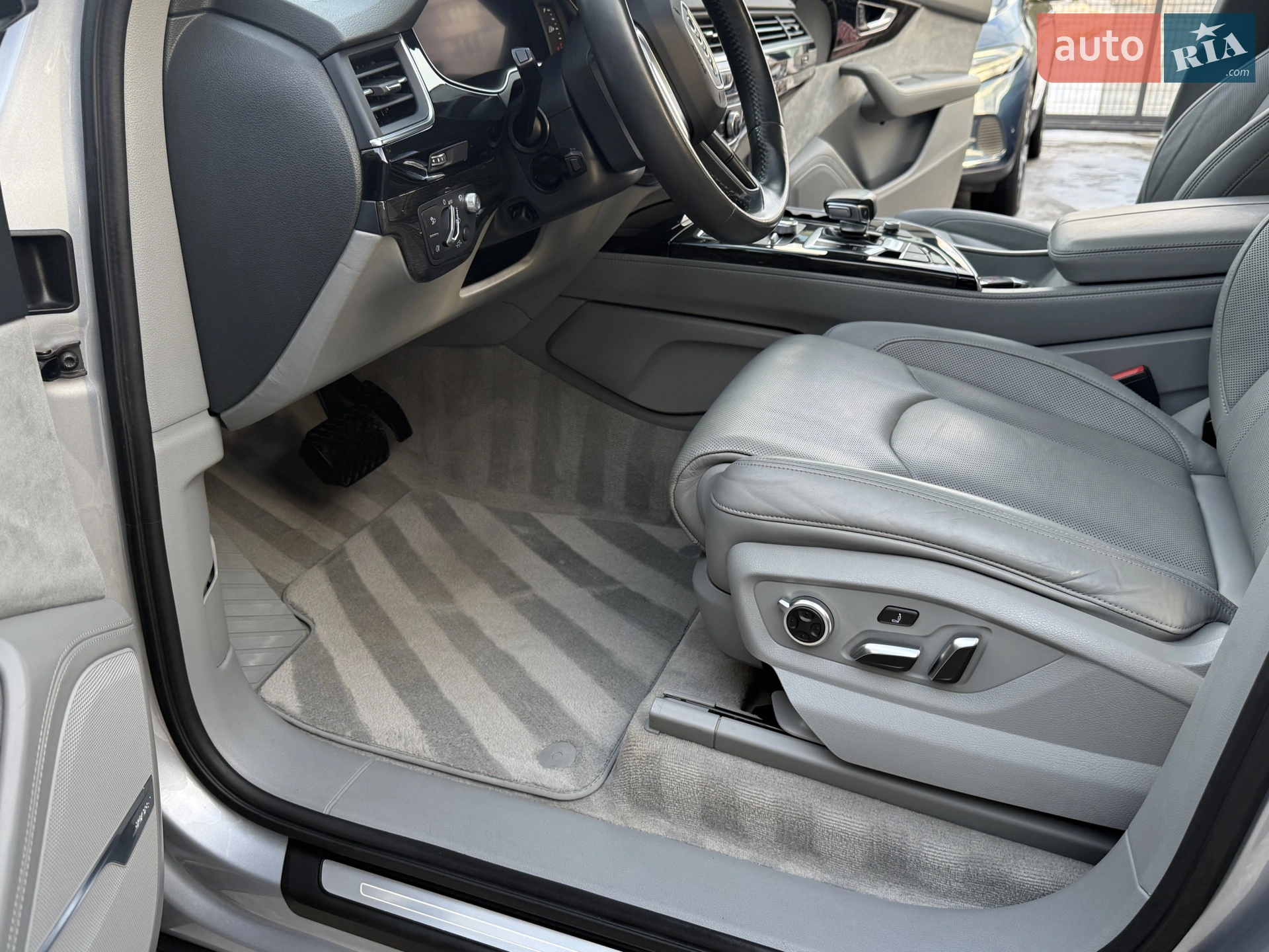 2016 Audi Q7 - мініатюра 32