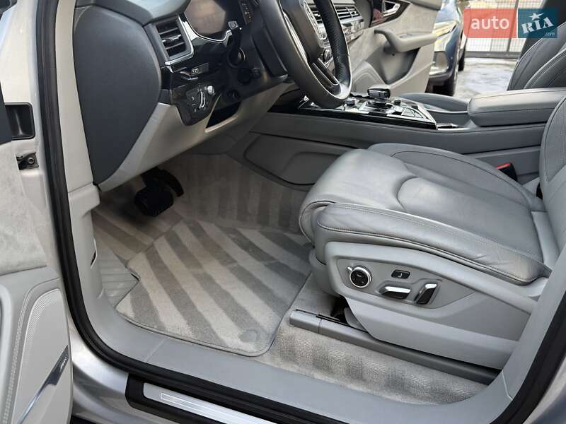 Внедорожник / Кроссовер Audi Q7 2016 в Дрогобыче