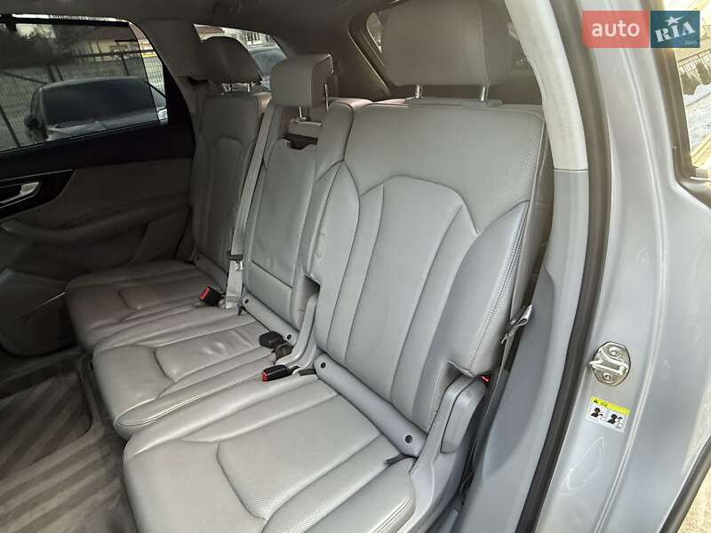 Внедорожник / Кроссовер Audi Q7 2016 в Дрогобыче