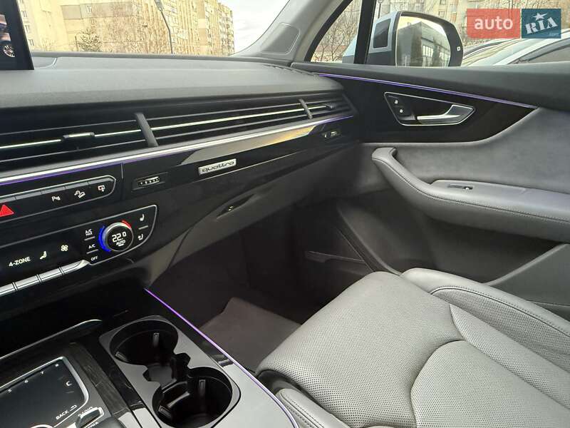 Внедорожник / Кроссовер Audi Q7 2016 в Дрогобыче