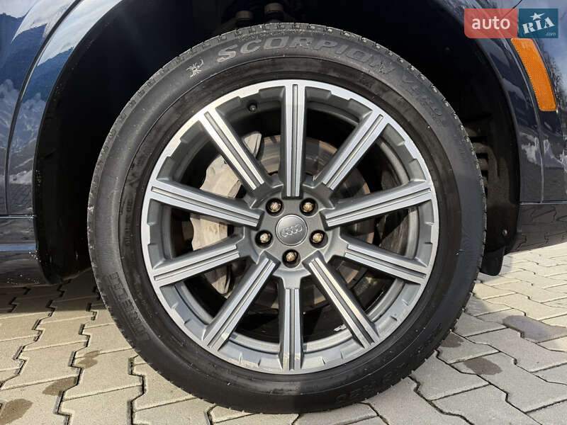 Позашляховик / Кросовер Audi Q7 2017 в Львові