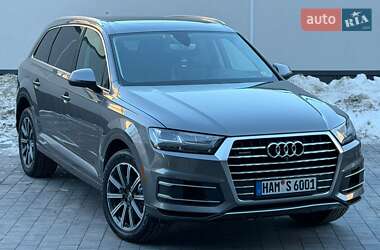 Позашляховик / Кросовер Audi Q7 2017 в Рівному