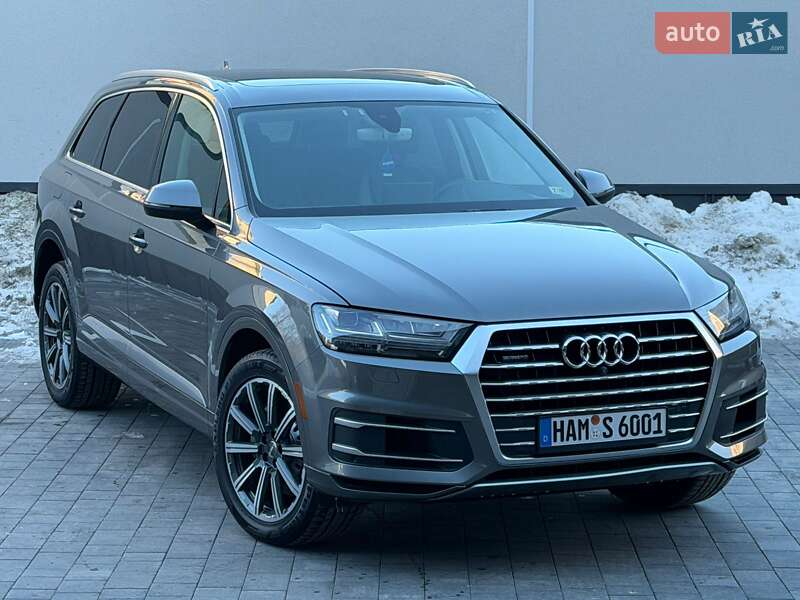 Внедорожник / Кроссовер Audi Q7 2017 в Ровно