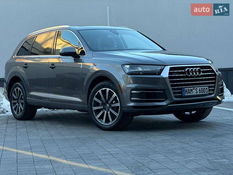 Внедорожник / Кроссовер Audi Q7 2017 в Ровно