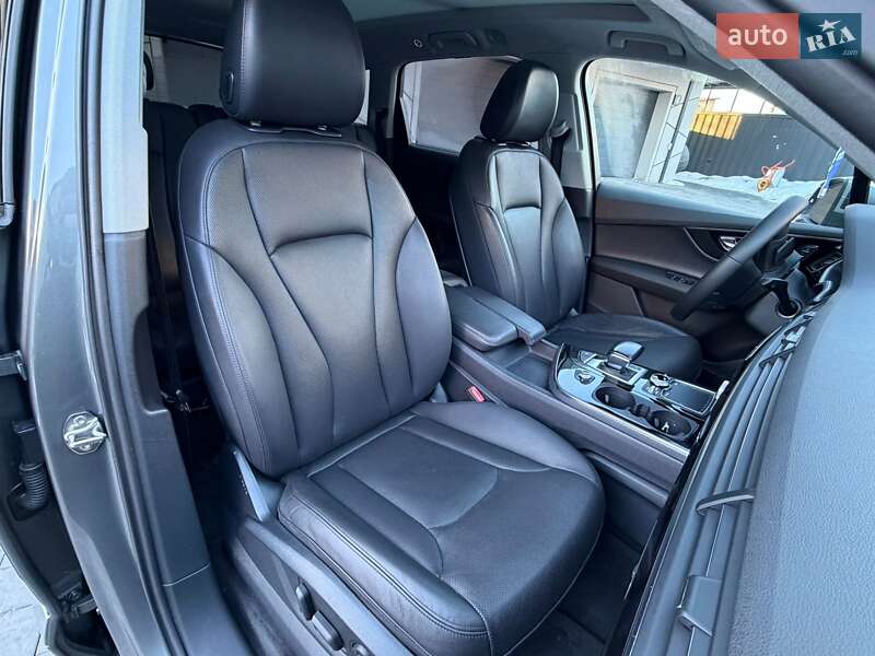 Внедорожник / Кроссовер Audi Q7 2017 в Ровно