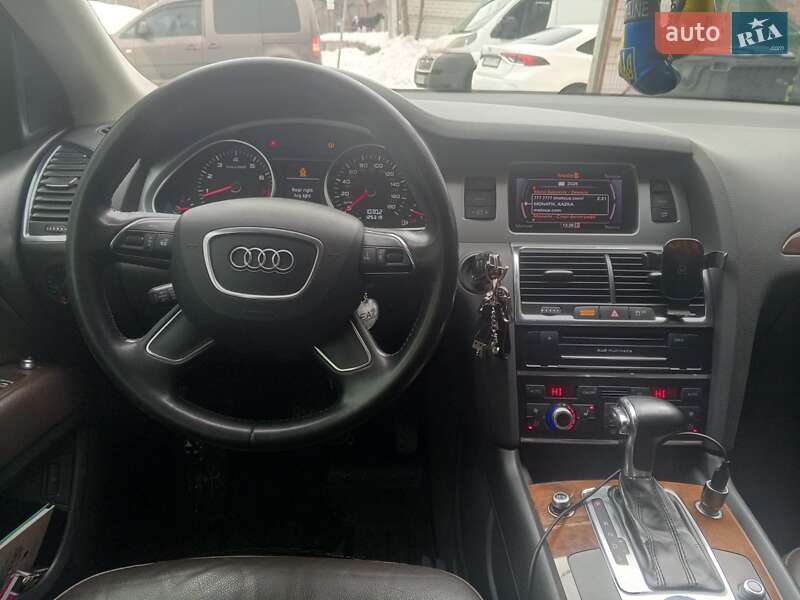 Позашляховик / Кросовер Audi Q7 2012 в Києві фото 6 Позашляховик / Кросовер Audi Q7 2012 в Києві
