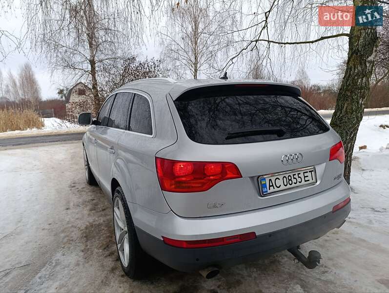Позашляховик / Кросовер Audi Q7 2006 в Ковелі