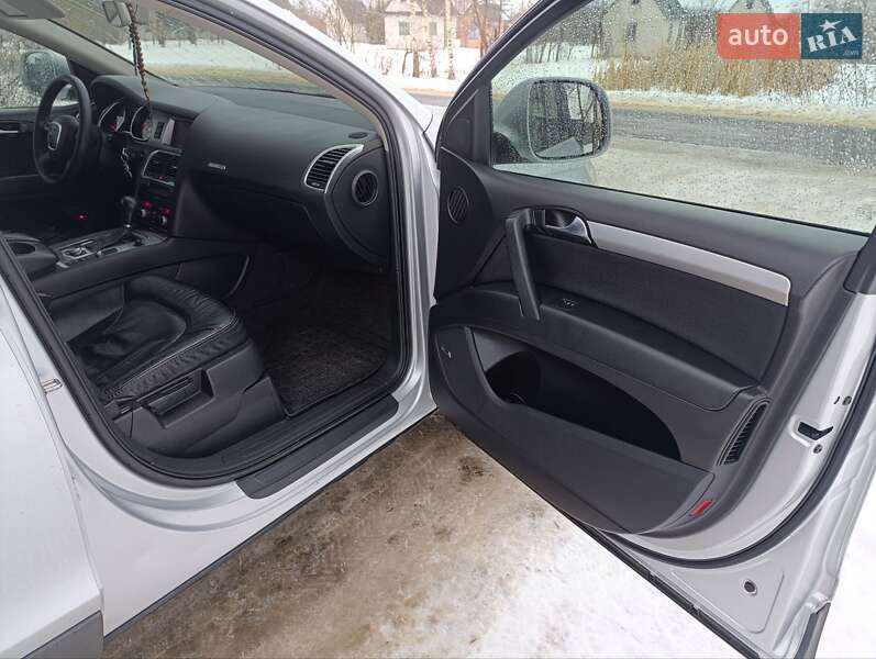 Позашляховик / Кросовер Audi Q7 2006 в Ковелі