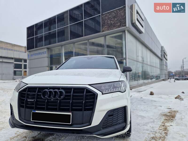 Внедорожник / Кроссовер Audi Q7 2023 в Харькове
