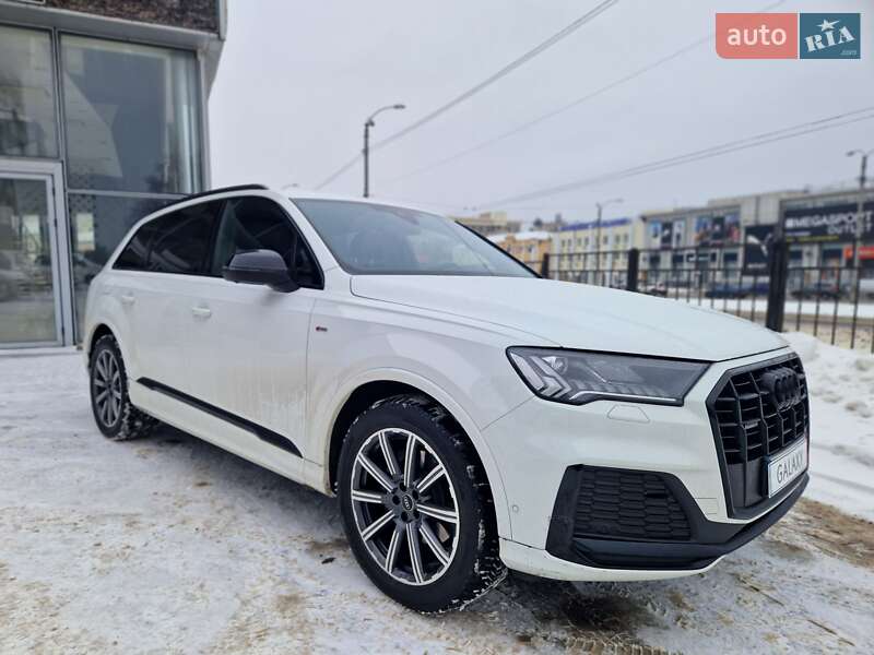 Внедорожник / Кроссовер Audi Q7 2023 в Харькове