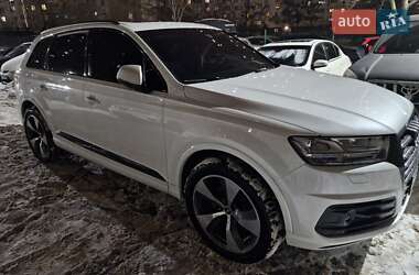 Внедорожник / Кроссовер Audi Q7 2017 в Киеве