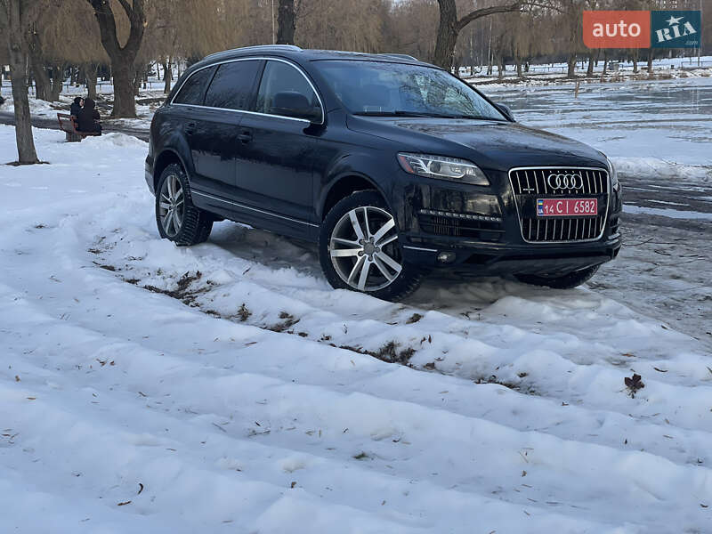 Позашляховик / Кросовер Audi Q7 2011 в Рівному