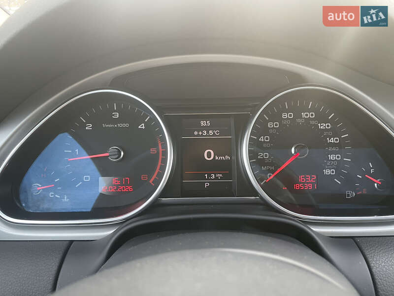 Позашляховик / Кросовер Audi Q7 2011 в Рівному