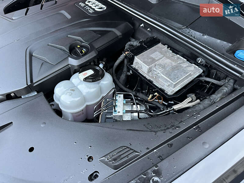 Внедорожник / Кроссовер Audi Q7 2017 в Дубно