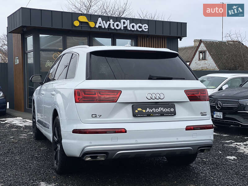 Внедорожник / Кроссовер Audi Q7 2016 в Луцке